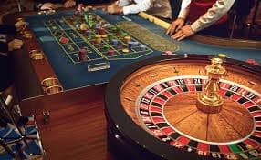 730 Slots Live Casino တွင် Roulette နှင့် Blackjack ရလဒ်များကို အချိన်နှင့်တပြေးညီ ကြည့်ရှုခြင်း
